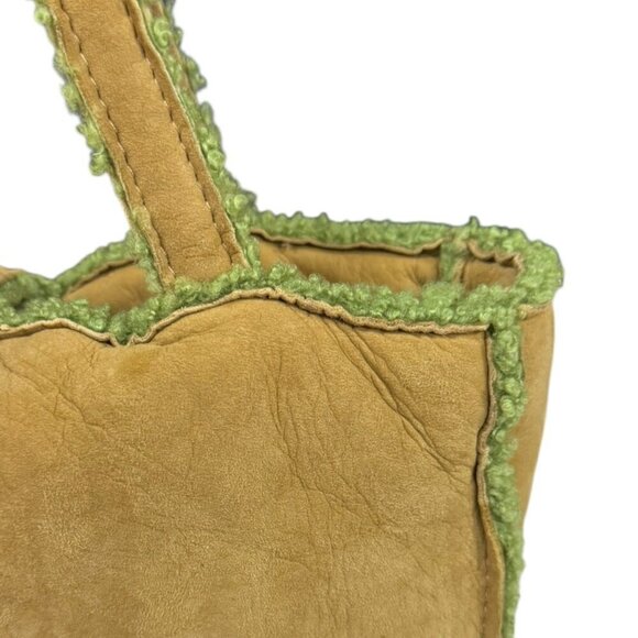 CHANEL Brown Bag - Picture 13 of 14